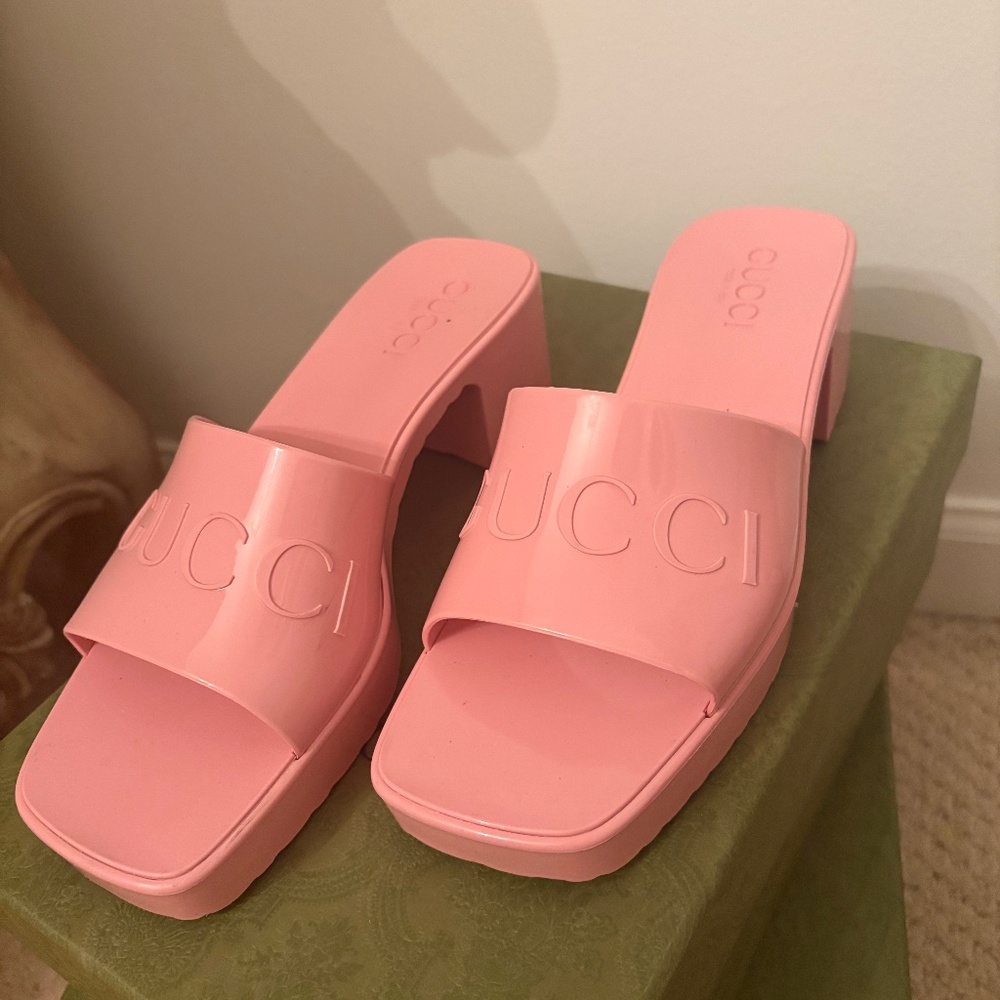Gucci heels